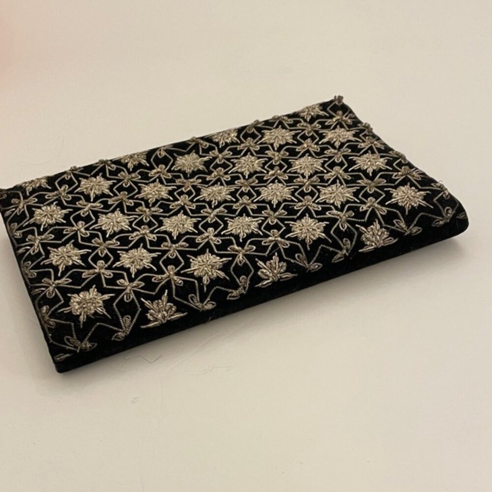 BLACK AND GOLD STAR CLUTCH VINTAGE EMBROIDERED VELVET . Made in India - Picture 3 of 8
